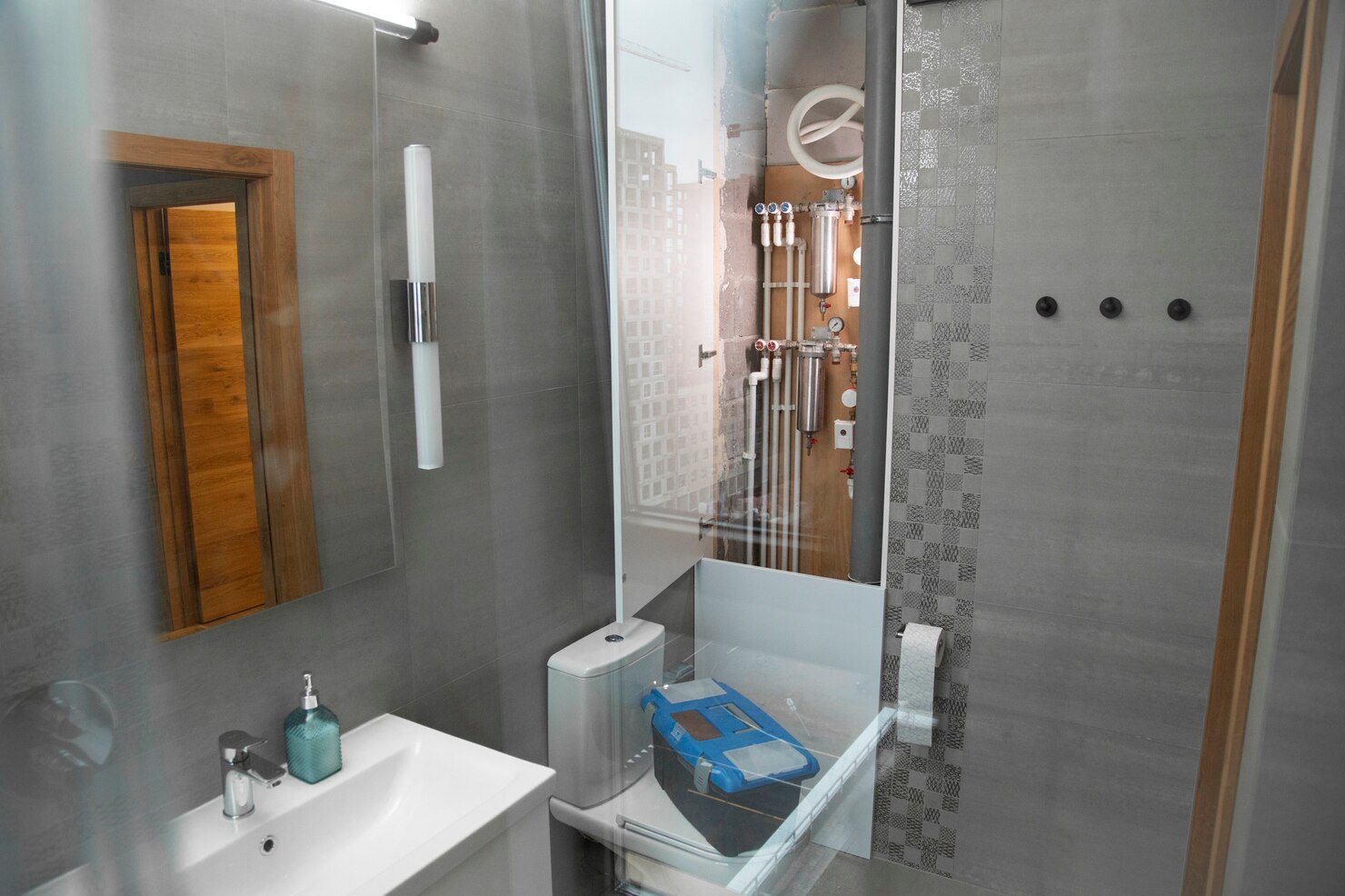 Small Bathroom Tile Design