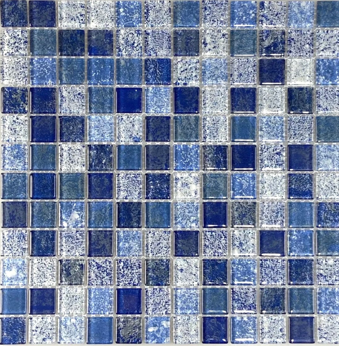 Island Light Blue Glass Tile 1x1