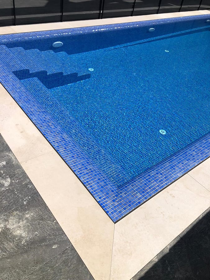 Urumea Iris mix Pool Tile 1x1